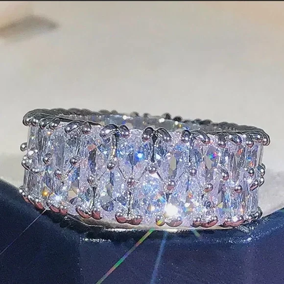 NEW 925 STERLING SILVER ETERNITY DIAMOND BAND RING, BEAUTIFUL RING, SHINY RING - Picture 5 of 6